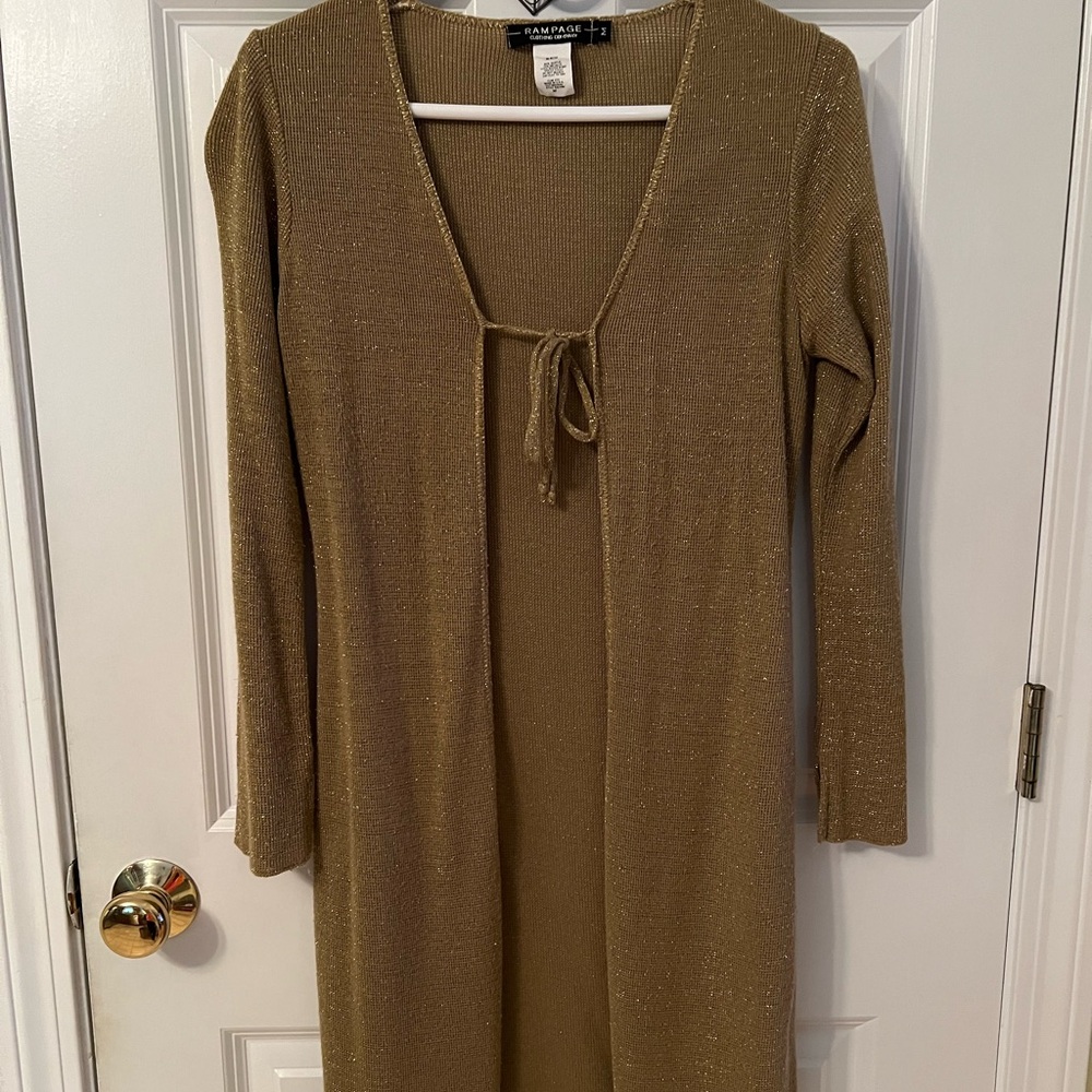 Beautiful metallic tie-front duster. Gold with little sparkles